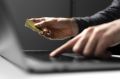 Попытка заработать на инвестициях обернулась для жительницы с. Благословенного потерей крупной суммы