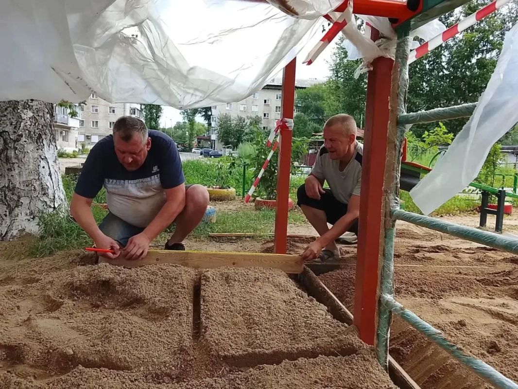 В Биробиджане открывается новый уличный спортивный комплекс В Биробиджане открывается новый уличный спортивный комплекс