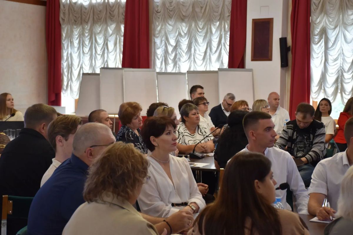 Биробиджан на четыре дня стал столицей креатива: в ЕАО стартовал Международный форум креативных индустрий и гостеприимства Биробиджан на четыре дня стал столицей креатива: в ЕАО стартовал Международный форум креативных индустрий и гостеприимства