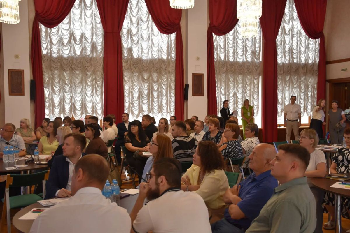 Биробиджан на четыре дня стал столицей креатива: в ЕАО стартовал Международный форум креативных индустрий и гостеприимства Биробиджан на четыре дня стал столицей креатива: в ЕАО стартовал Международный форум креативных индустрий и гостеприимства