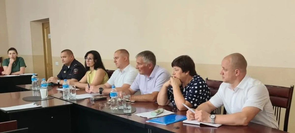 Мэр Биробиджана провел личный прием граждан Мэр Биробиджана провел личный прием граждан