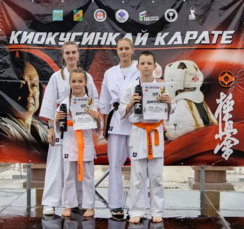 В Биробиджане прошел масштабный фестиваль по киокусинкай карате, посвященный памяти Масутацу Оямы В Биробиджане прошел масштабный фестиваль по киокусинкай карате, посвященный памяти Масутацу Оямы