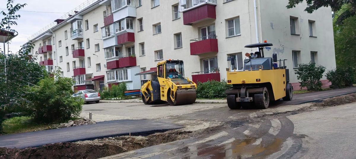 #продороги. . Продолжаются работы на улицах Волочаевской и Миллера Объекты приводят в порядок в рамках нацпроекта «Инфраструктура для жизни», который инициировал Президент РФ Владимир Владимирович Путин На ул.... #продороги. . Продолжаются работы на улицах Волочаевской и Миллера Объекты приводят в порядок в рамках нацпроекта «Инфраструктура для жизни», который инициировал Президент РФ Владимир Владимирович Путин На ул....