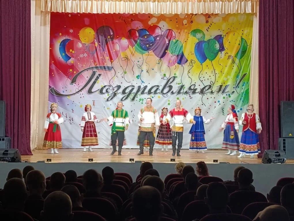 Коллективы области продолжают радовать своим творчеством Коллективы области продолжают радовать своим творчеством