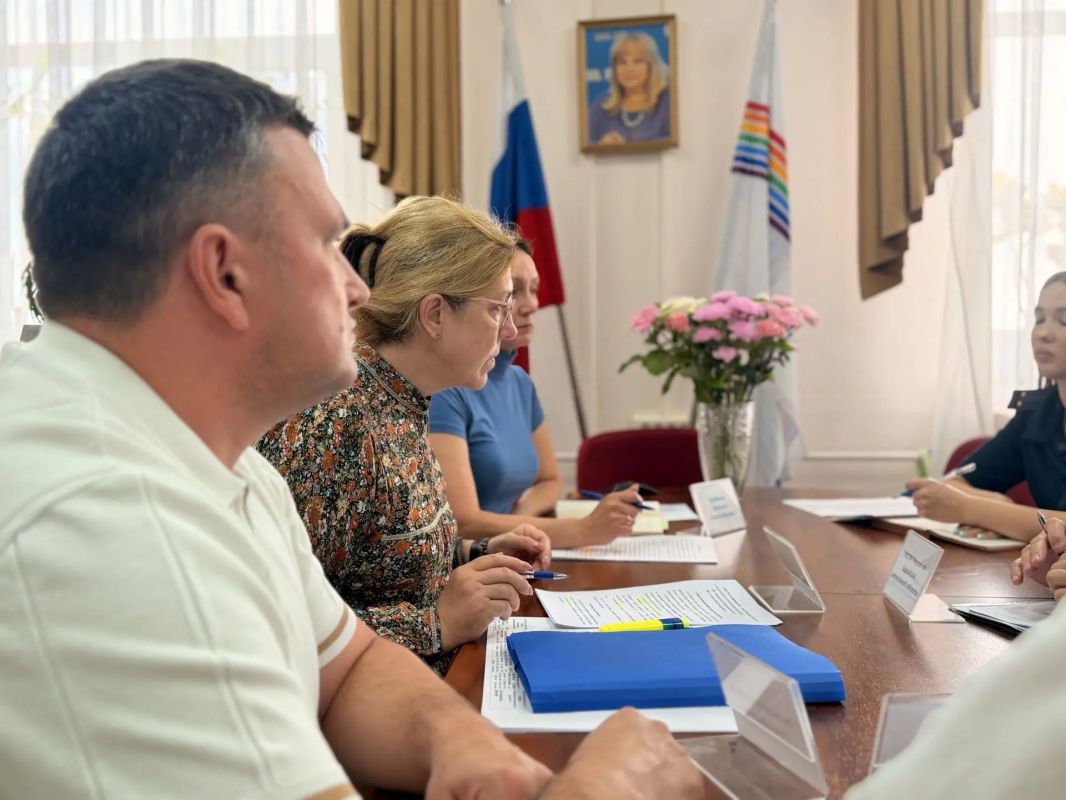 В избиркоме ЕАО обсудили организацию голосования в СИЗО В избиркоме ЕАО обсудили организацию голосования в СИЗО