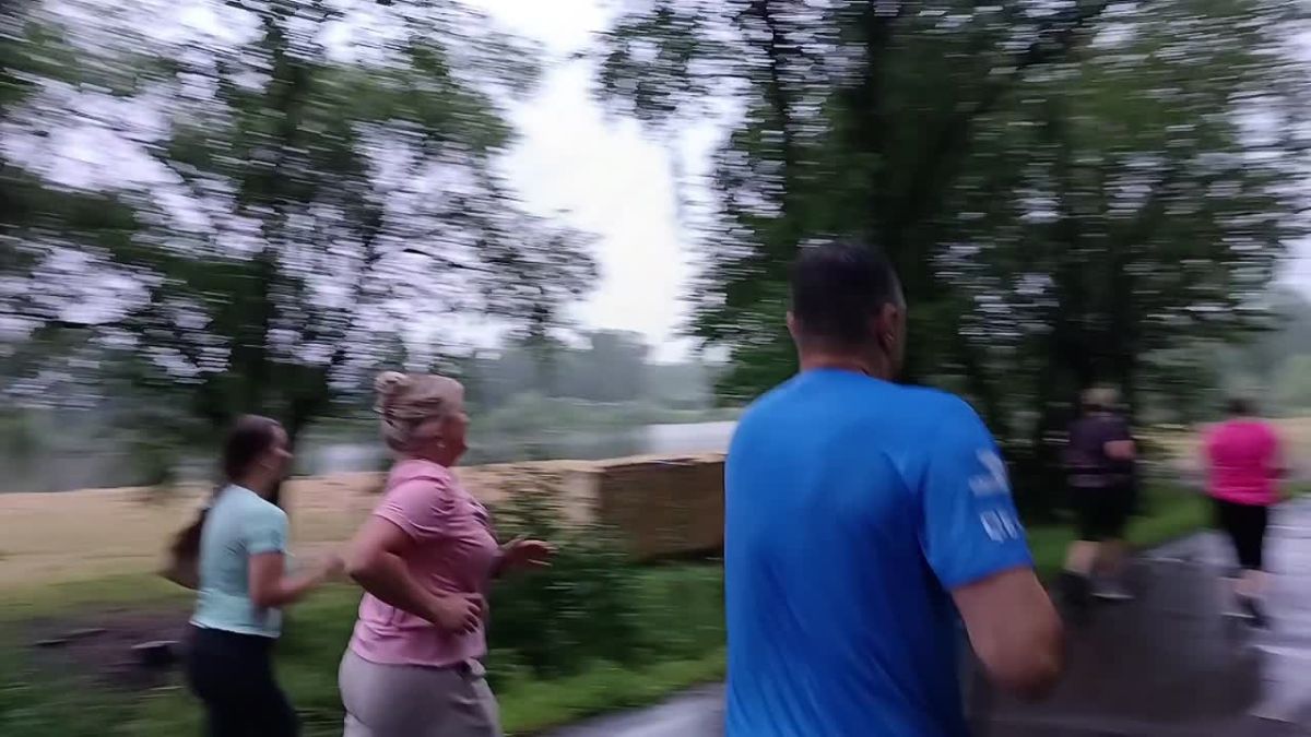 Мария Костюк: Сегодня на пробежке с моим заместителем, Героем России Олегом Джафаровым к нам присоединились участницы образовательной программы «Женщина-лидер