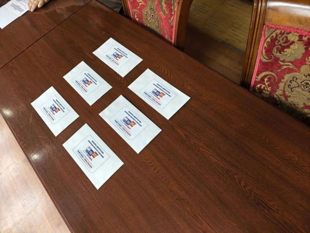 В избиркоме ЕАО прошла жеребьёвка партий для бюллетеня на выборах в Заксобрание В избиркоме ЕАО прошла жеребьёвка партий для бюллетеня на выборах в Заксобрание