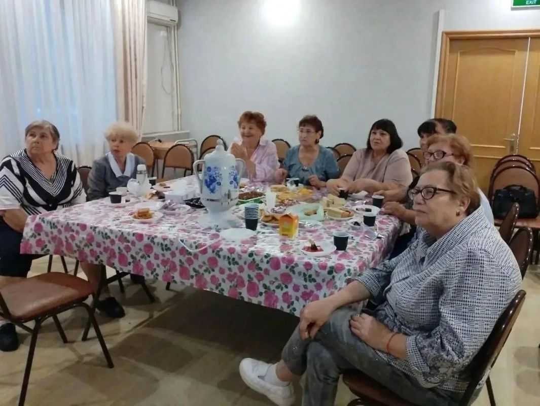 «Долголетию – яркие будни» организовали в центре активного долголетия «Шалом» «Долголетию – яркие будни» организовали в центре активного долголетия «Шалом»