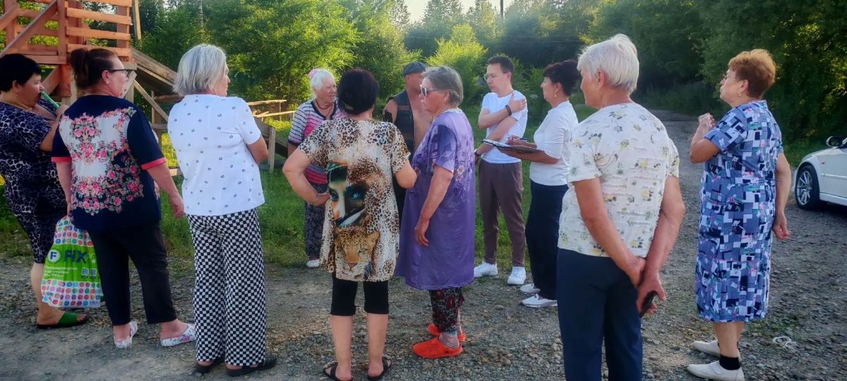 Депутаты Городской Думы Биробиджана проводят встречи с жителями микрорайонов Депутаты Городской Думы Биробиджана проводят встречи с жителями микрорайонов