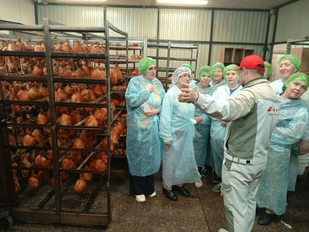 «Долголетию – яркие будни» организовали в центре активного долголетия «Шалом» «Долголетию – яркие будни» организовали в центре активного долголетия «Шалом»