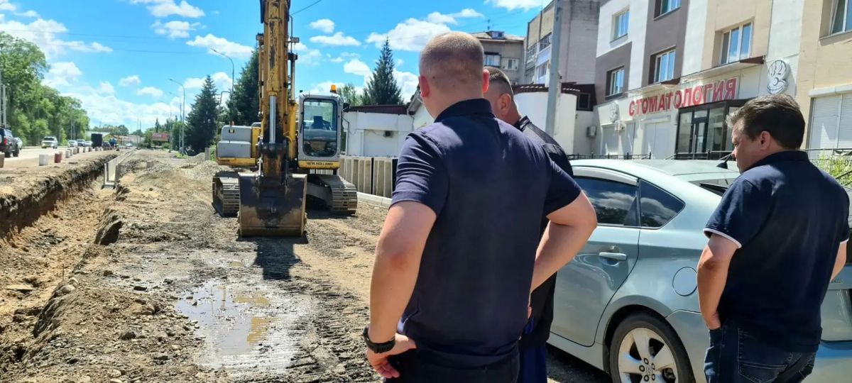 Благоустраиваем автодорогу по ул. Советской Благоустраиваем автодорогу по ул. Советской