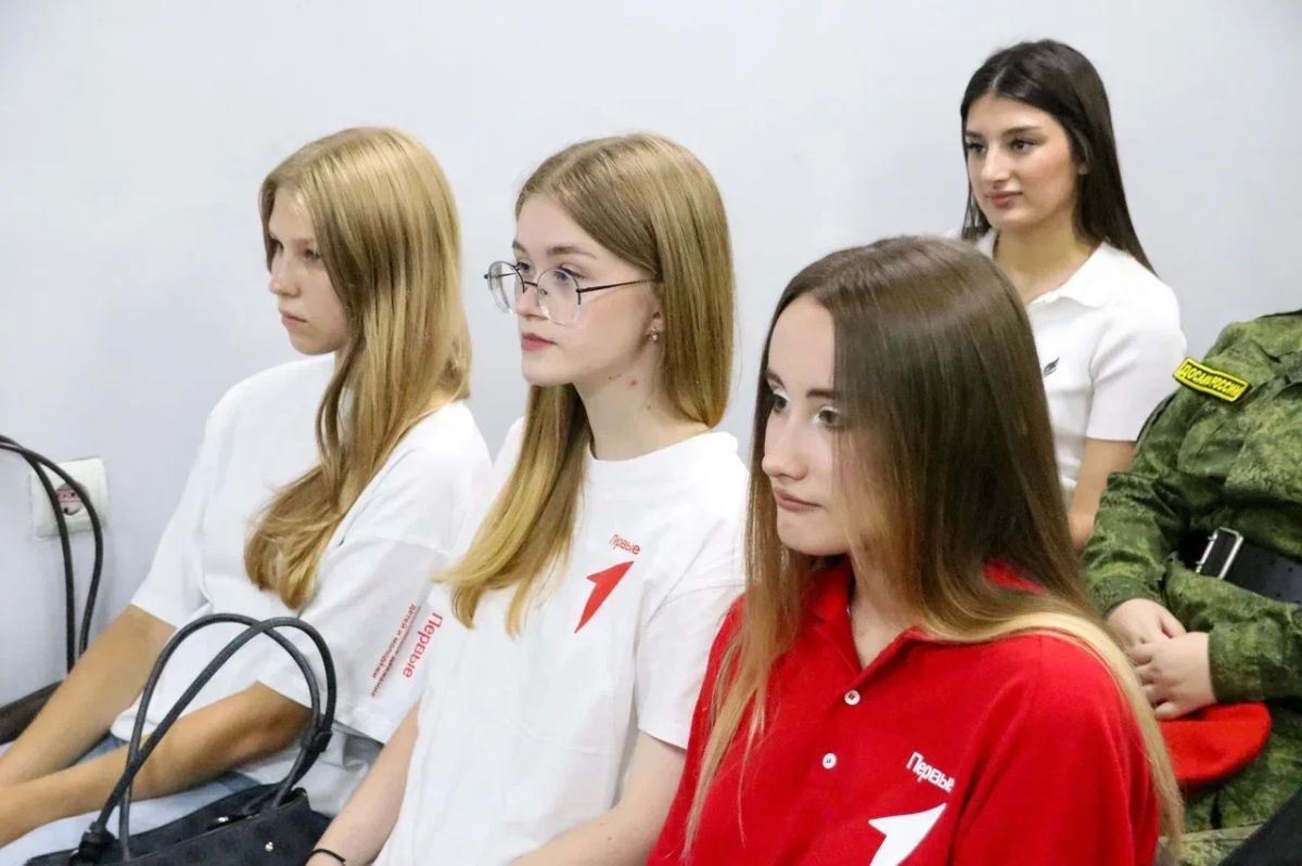 «Если мы не окружим любовью и заботой людей, живущих здесь, они рванут подальше» «Если мы не окружим любовью и заботой людей, живущих здесь, они рванут подальше»