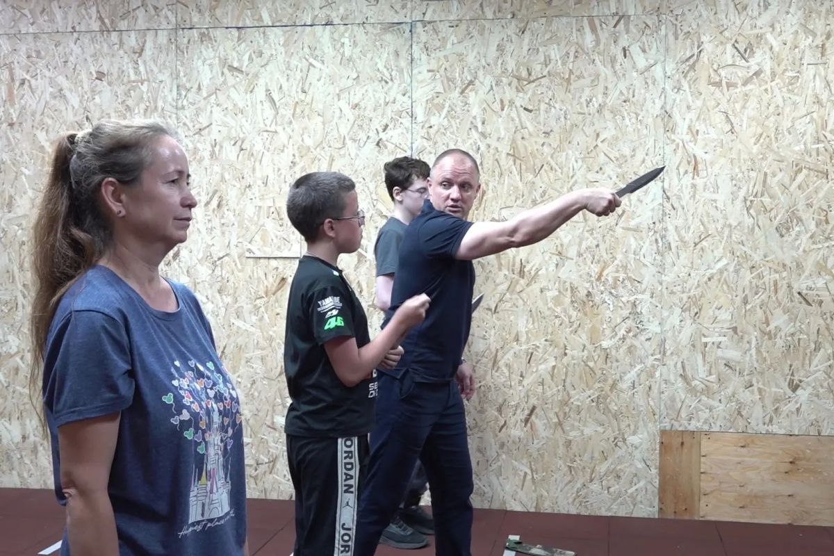 В ЕАО подвели итоги грантового проекта «Одна цель» по развитию спортивного метания ножа В ЕАО подвели итоги грантового проекта «Одна цель» по развитию спортивного метания ножа