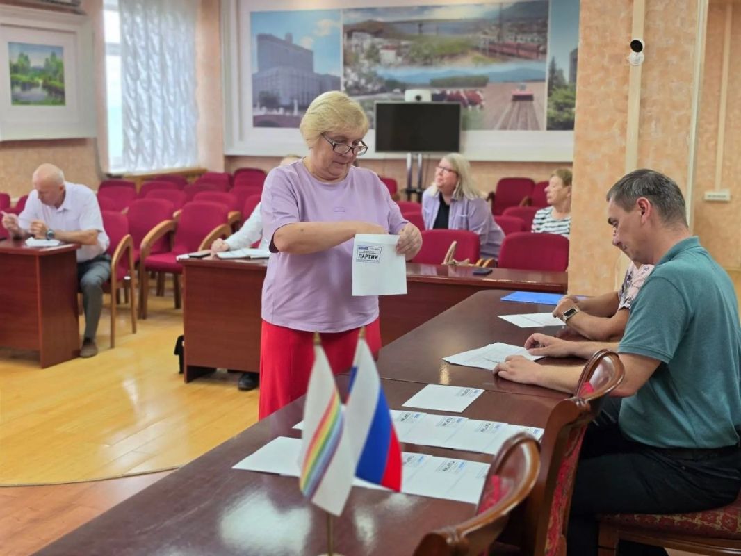 В избиркоме ЕАО прошла жеребьёвка эфирного времени для выборов в Заксобрание В избиркоме ЕАО прошла жеребьёвка эфирного времени для выборов в Заксобрание