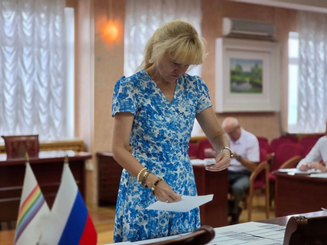 В избиркоме ЕАО прошла жеребьёвка по распределению бесплатного и платного эфирного времени для выборов в Законодательное Собрание В избиркоме ЕАО прошла жеребьёвка по распределению бесплатного и платного эфирного времени для выборов в Законодательное Собрание