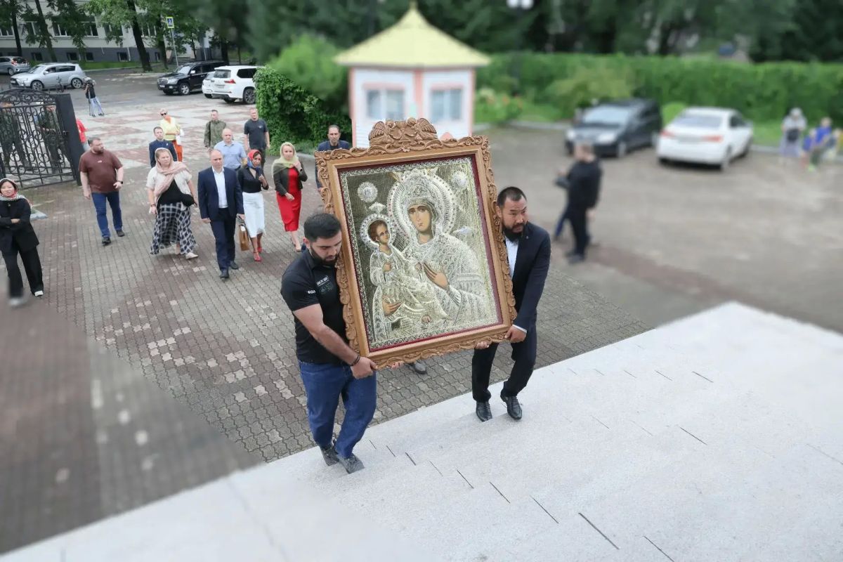 Мария Костюк: Этим летом в Храме Христа Спасителя в Москве начался всероссийский автомобильный крестный ход «Россия под Покровом» Мария Костюк: Этим летом в Храме Христа Спасителя в Москве начался всероссийский автомобильный крестный ход «Россия под Покровом»