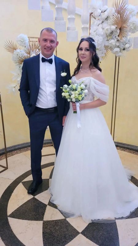Свадебная пятница. Сегодня, 21 августа 2026 года, в городе Биробиджане новые семьи начали свой совместный путь, скрепив свои отношения узами брака