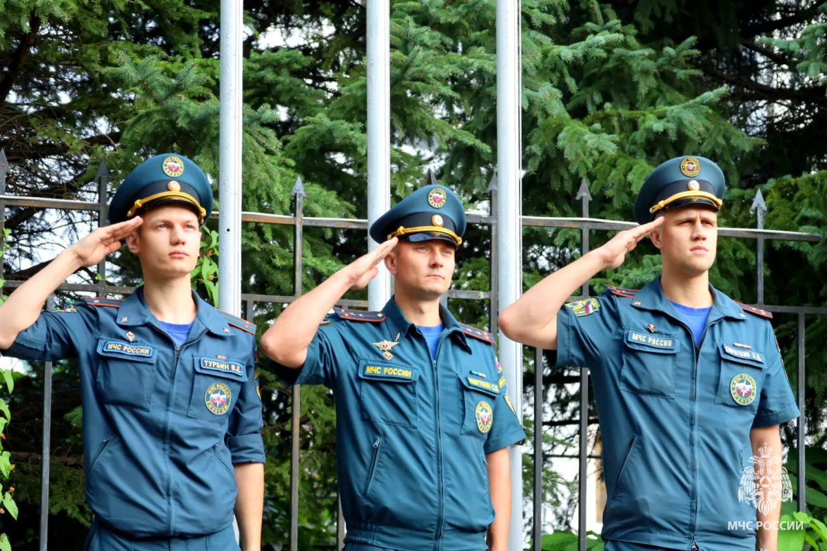 День офицера, присяга и День флага: три события, объединённых честью День офицера, присяга и День флага: три события, объединённых честью