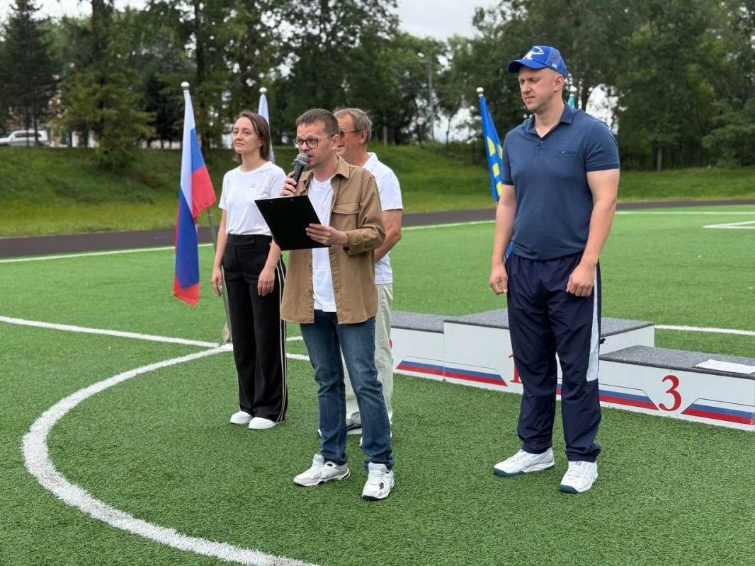 В Биробиджане проходит физкультурно-интеллектуальный «Политический забег» В Биробиджане проходит физкультурно-интеллектуальный «Политический забег»