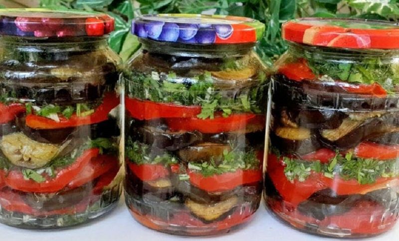 Наслаждайтесь летом даже зимой: как вкусно закатать баклажаны на зиму