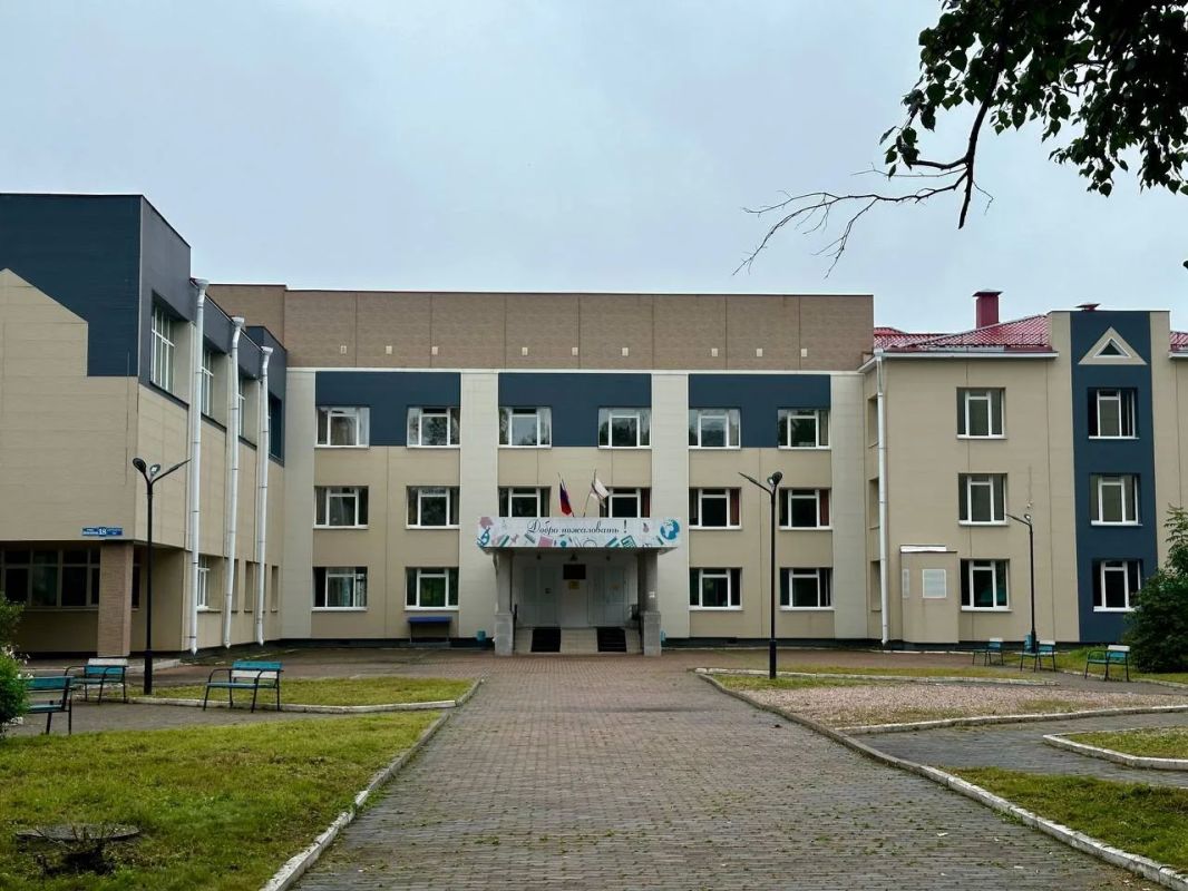 В ЕАО появится памятник Учителю