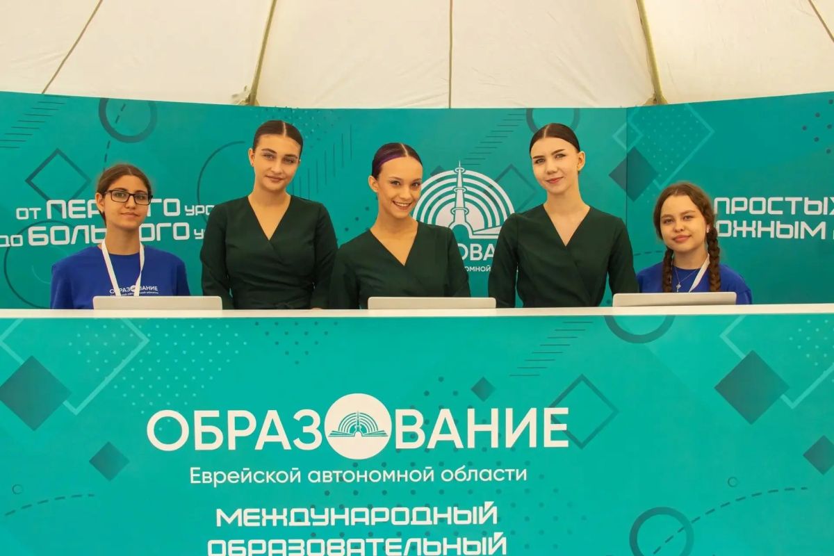 Спасибо нашим волонтёрам!. Два невероятно насыщенных дня Международного образовательного форума позади Спасибо нашим волонтёрам!. Два невероятно насыщенных дня Международного образовательного форума позади