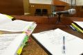 Женщина с супругом обнесла квартиру своего бывшего мужа, а самому хозяину жилья крепко намяли бока
