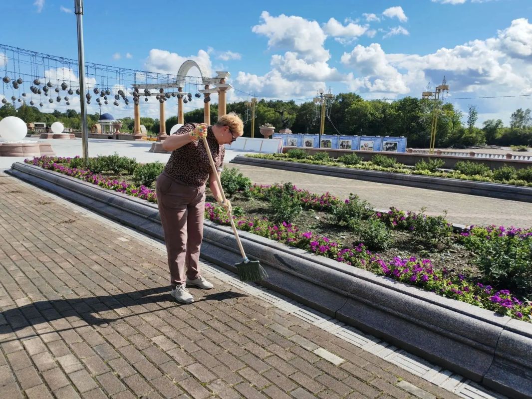 Внесли вклад в чистоту нашего города Внесли вклад в чистоту нашего города