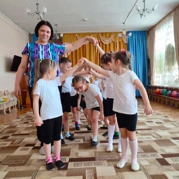 #ЗовуВпрофессию. Есть люди, в которых педагогика живет с самого детства #ЗовуВпрофессию. Есть люди, в которых педагогика живет с самого детства