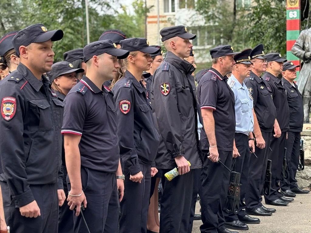 В Биробиджане полицейские обеспечили охрану общественного порядка на фестивале активных граждан «Точка на карте» В Биробиджане полицейские обеспечили охрану общественного порядка на фестивале активных граждан «Точка на карте»