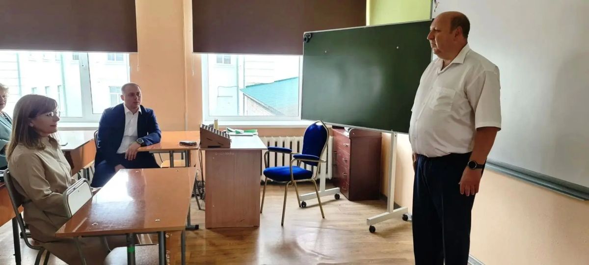 В диалоге с жителями Биробиджана В диалоге с жителями Биробиджана
