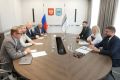 Мария Костюк: В ходе рабочей встречи с представителями ГК «Арсеналъ» председатель совета директоров ГК Сергей Юрьевич Лобанов представил ряд инвестиционных проектов для реализации в ЕАО