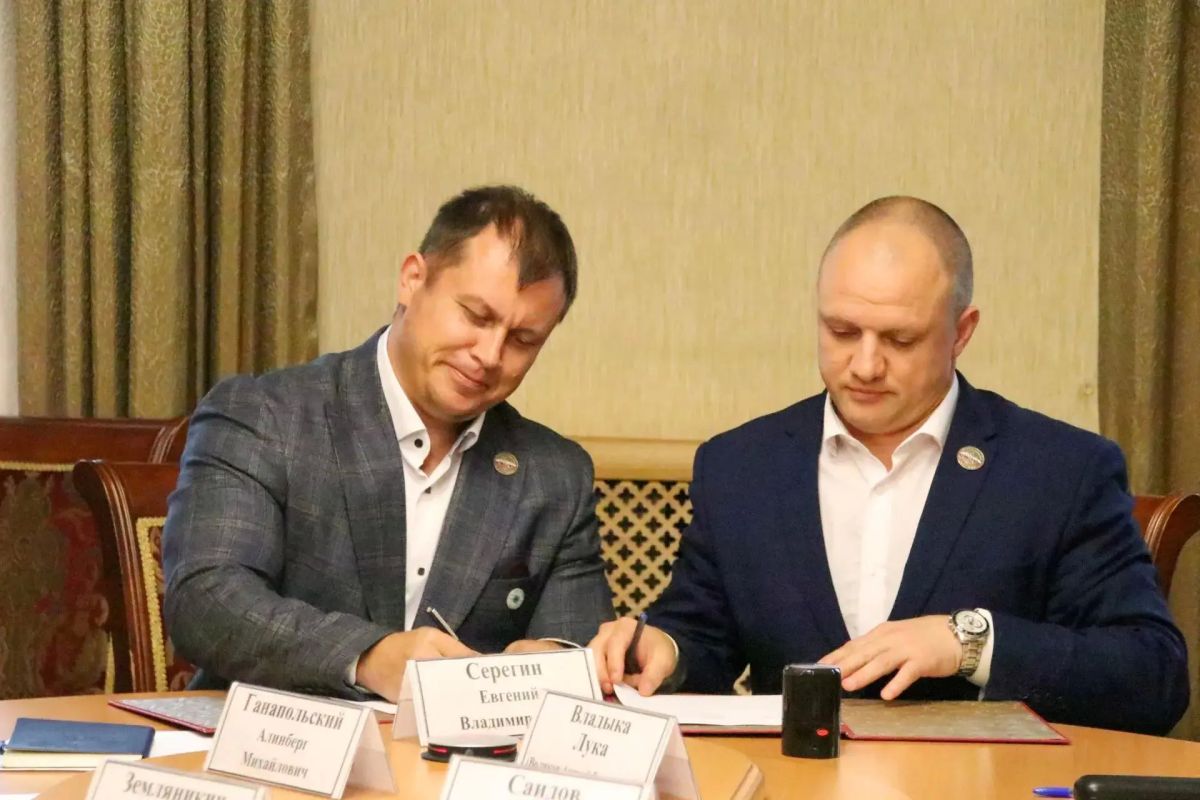 В Еврейской автономной области укрепили гражданское единство: подписаны соглашения о сотрудничестве на заседании штаба общественного наблюдения В Еврейской автономной области укрепили гражданское единство: подписаны соглашения о сотрудничестве на заседании штаба общественного наблюдения