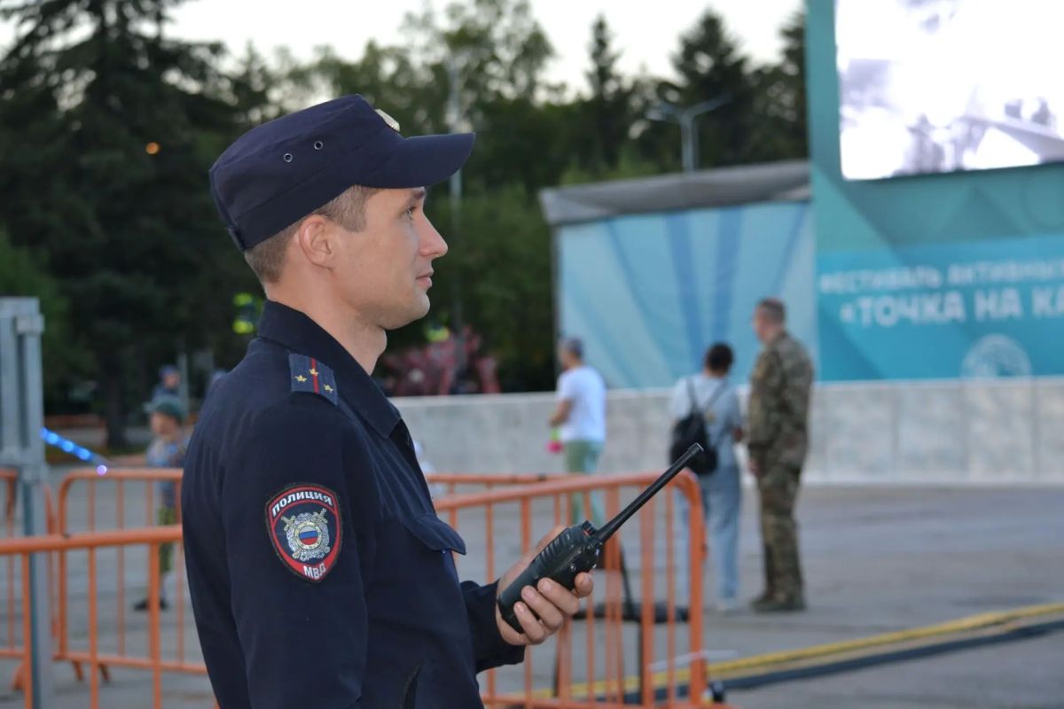 Обеспечение правопорядка на массовых мероприятиях — в зоне особого внимания УМВД России по Еврейской автономной области Обеспечение правопорядка на массовых мероприятиях — в зоне особого внимания УМВД России по Еврейской автономной области