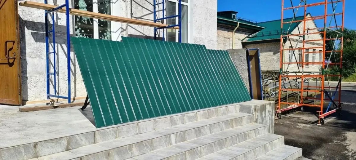 Театр кукол «Кудесник» ремонтируют в Биробиджане Театр кукол «Кудесник» ремонтируют в Биробиджане