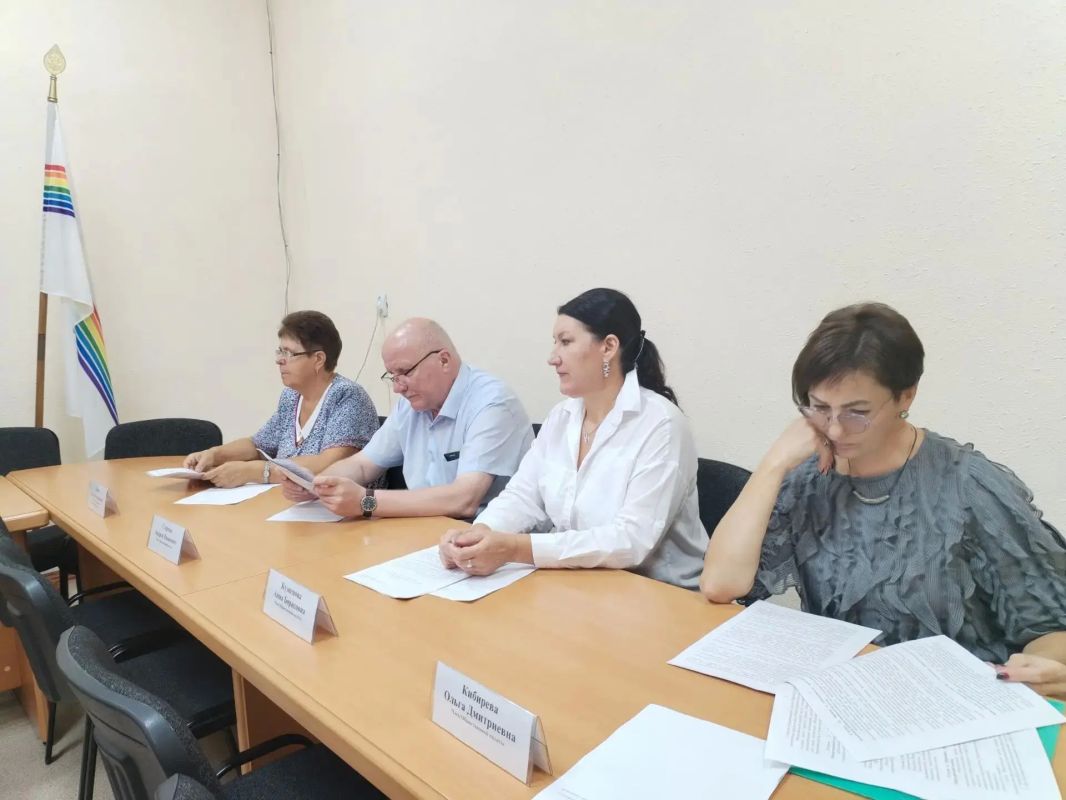 Состоялось заседание Общественной палаты Октябрьского района Состоялось заседание Общественной палаты Октябрьского района