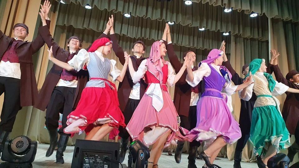 Региональный марафон “Тумбалалайка” подарил жителям ЕАО праздник» Региональный марафон “Тумбалалайка” подарил жителям ЕАО праздник»