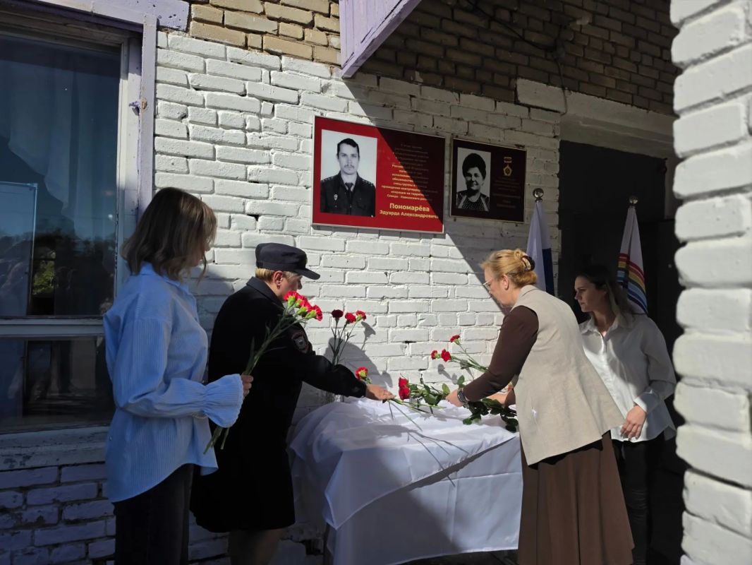 В Екатерино-Никольском открыт В Екатерино-Никольском открыт