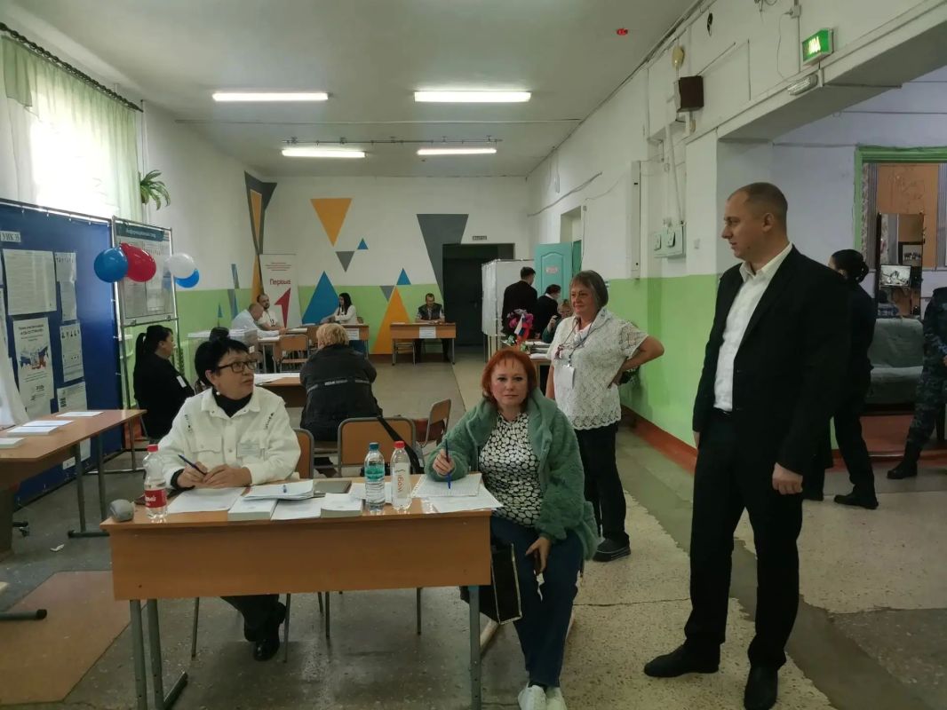 Продолжаются выборы депутатов Законодательного Собрания ЕАО и Государственной Думы РФ Продолжаются выборы депутатов Законодательного Собрания ЕАО и Государственной Думы РФ