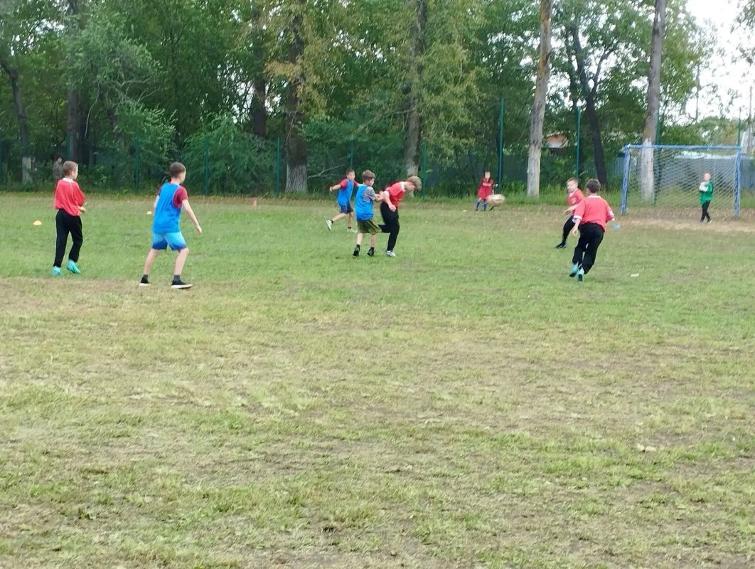 Спорт в каждом уголке ЕАО: в селе Амурзет прошли районные соревнования по мини-футболу Спорт в каждом уголке ЕАО: в селе Амурзет прошли районные соревнования по мини-футболу