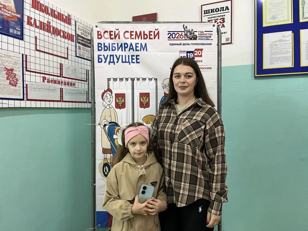 На выборы — всей семьёй!. Жители продолжают в течение дня активно принимать участие в голосовании На выборы — всей семьёй!. Жители продолжают в течение дня активно принимать участие в голосовании