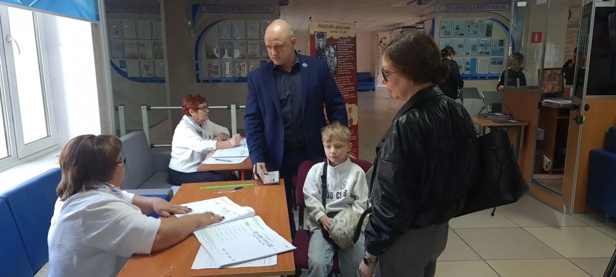 Свой выбор вместе с семьёй сделал председатель городской Думы Сергей Радецкий
