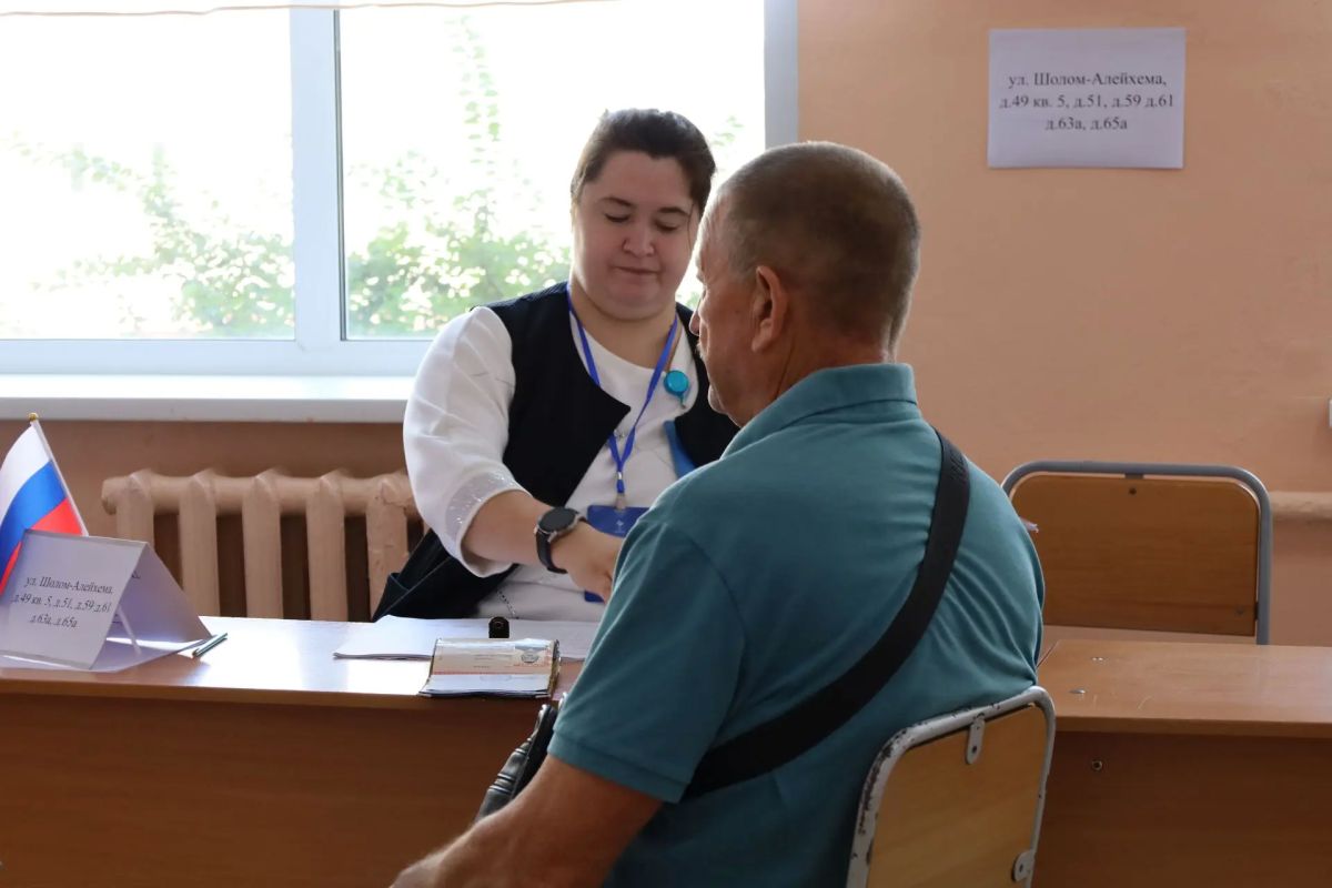 Продолжаются выборы депутатов Законодательного Собрания ЕАО и Государственной Думы РФ Продолжаются выборы депутатов Законодательного Собрания ЕАО и Государственной Думы РФ