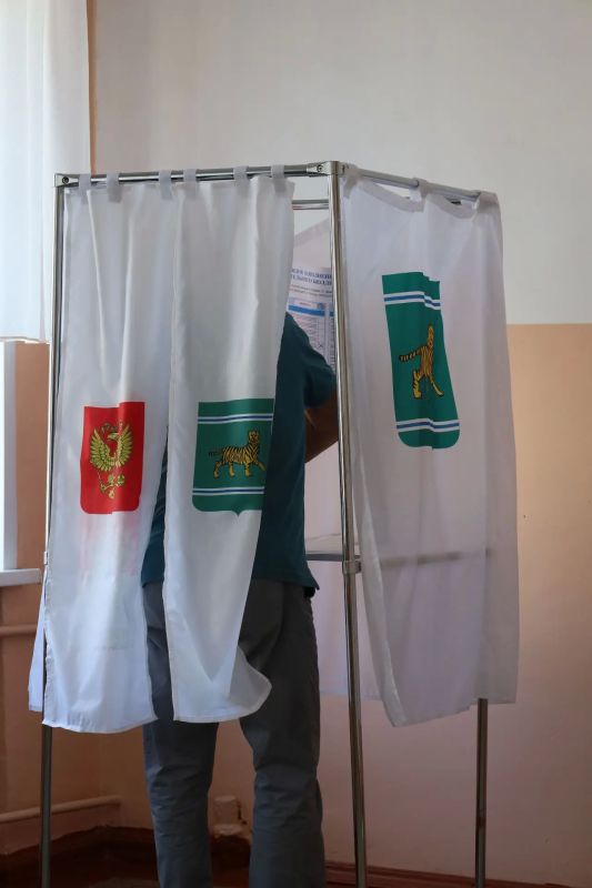 Продолжаются выборы депутатов Законодательного Собрания ЕАО и Государственной Думы РФ Продолжаются выборы депутатов Законодательного Собрания ЕАО и Государственной Думы РФ