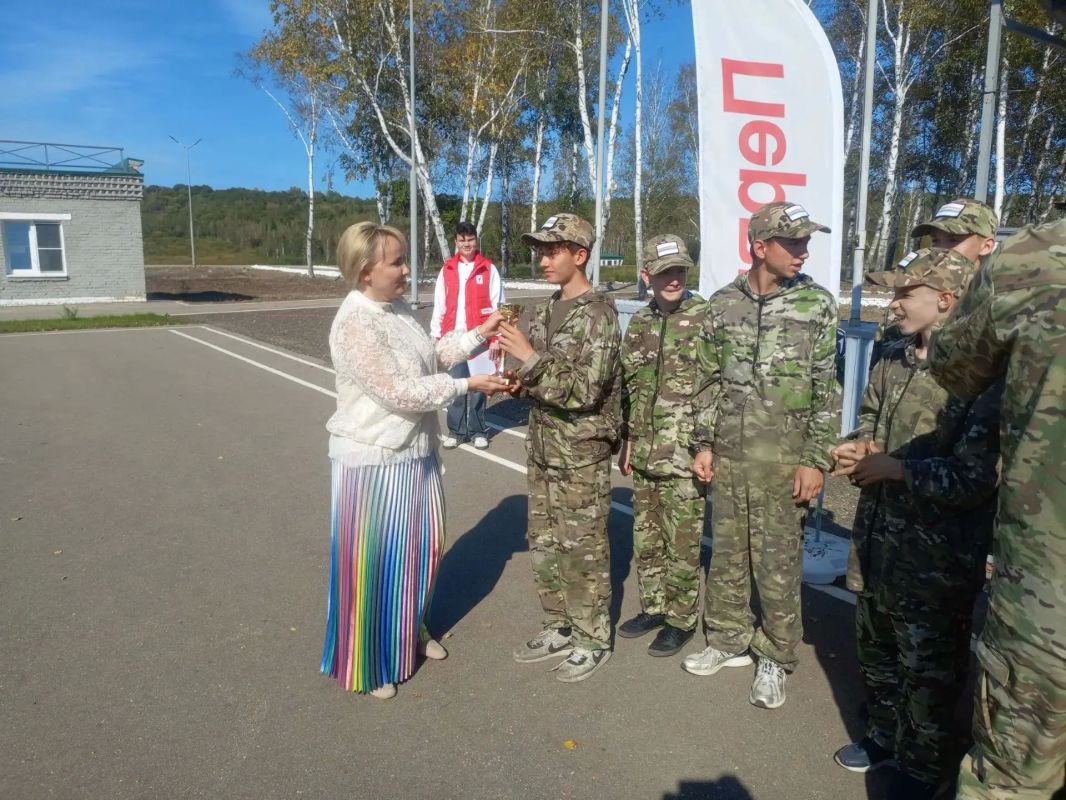 Команда Детского дома №2 заняла первое место в общем зачёте на финальных окружных военно-инструктивных сборах Движения Первых!