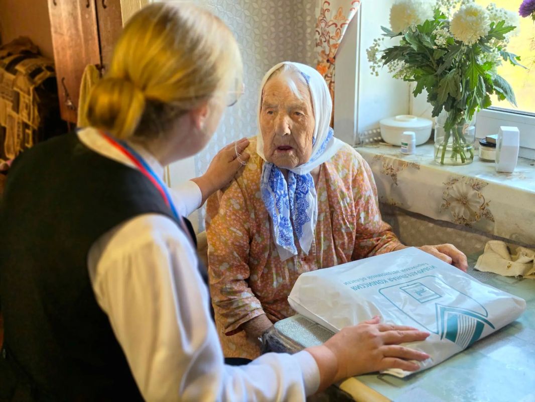 110-летняя Анастасия Батыченко проголосовала на дому: пример для всех поколений 110-летняя Анастасия Батыченко проголосовала на дому: пример для всех поколений