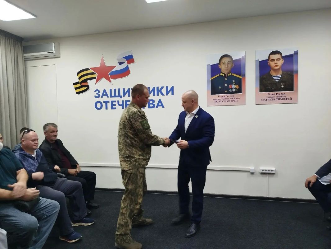 Филиал фонда «Защитники Отечества» в ЕАО объединил ведомства для поддержки ветеранов СВО Филиал фонда «Защитники Отечества» в ЕАО объединил ведомства для поддержки ветеранов СВО