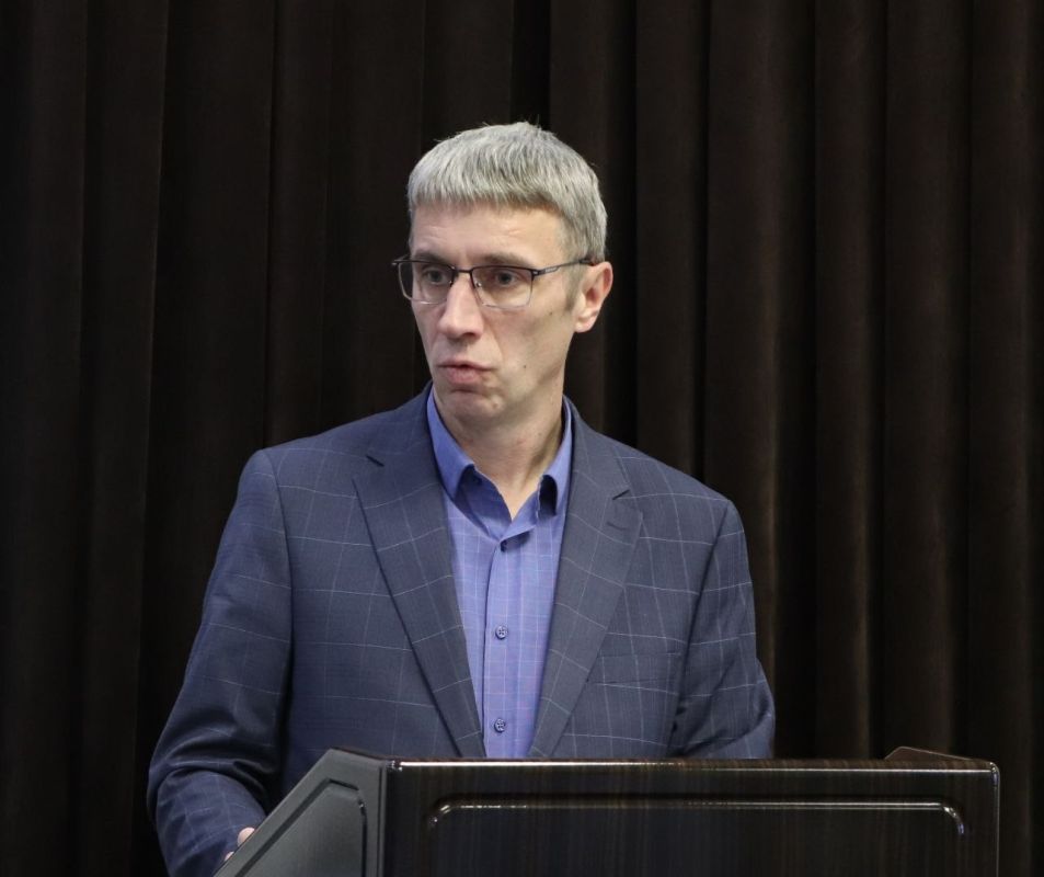 Сегодня, 24 сентября 2026 года, под председательством прокурора области Дмитрия Седых проведено совещание, на котором обсуждены вопросы подготовки объектов ЖКХ и ТЭК к предстоящему отопительному периоду Сегодня, 24 сентября 2026 года, под председательством прокурора области Дмитрия Седых проведено совещание, на котором обсуждены вопросы подготовки объектов ЖКХ и ТЭК к предстоящему отопительному периоду