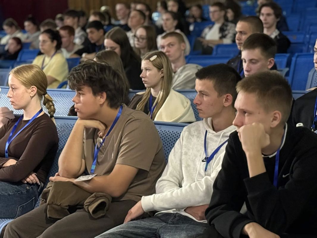 В ЕАО стартовала областная школа студенческого актива «Продвижение»! В ЕАО стартовала областная школа студенческого актива «Продвижение»!