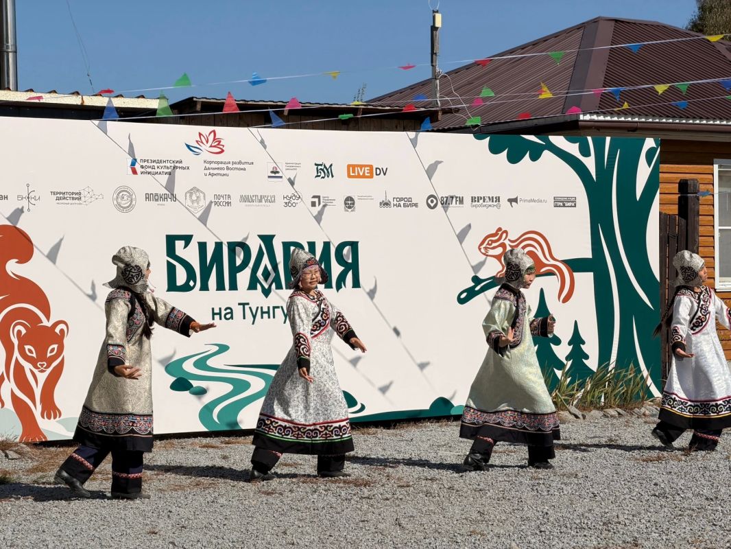 Более 1600 человек стали участниками IV Этнофеста «Бирария» на Тунгуске Более 1600 человек стали участниками IV Этнофеста «Бирария» на Тунгуске